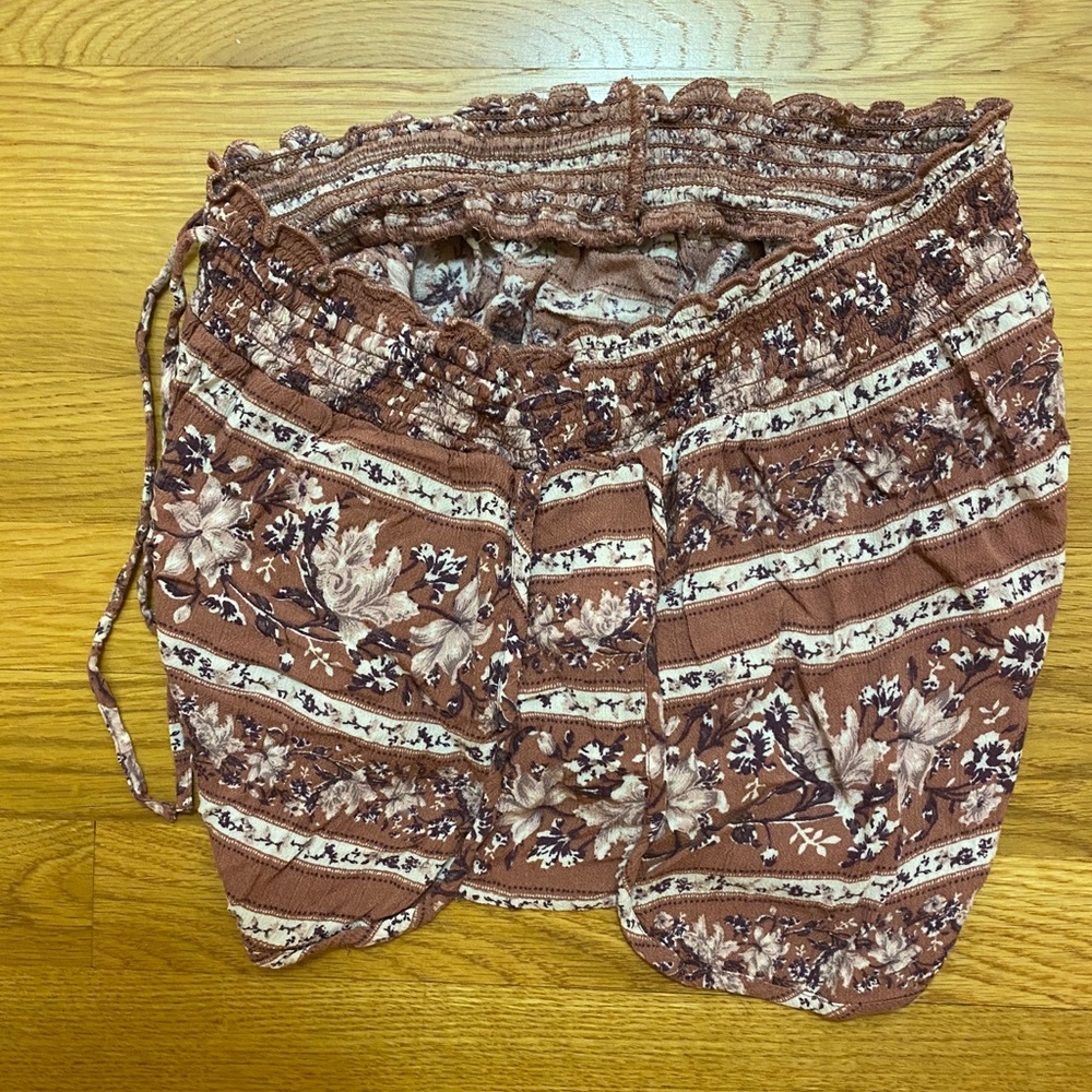 Flower Patterned Soft Shorts - Picture 7 of 7